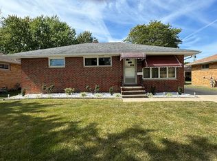 7088 Maplewood Rd, Parma Heights, OH 44130