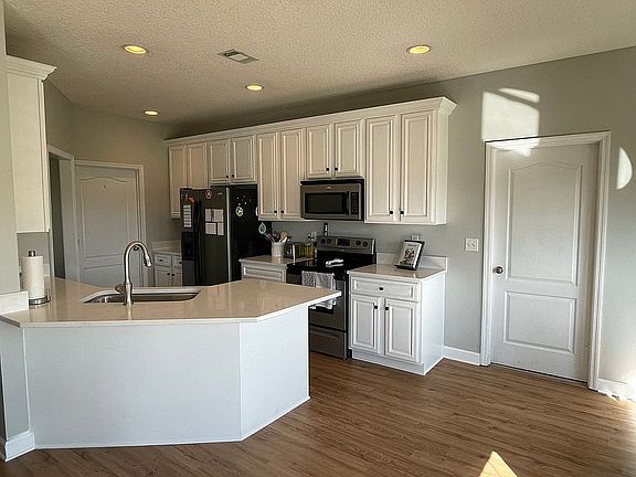 4th image of 347 Water Crest Dr