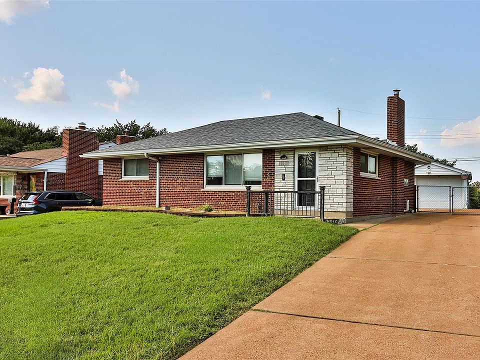 1st image of 8141 Parkridge Dr