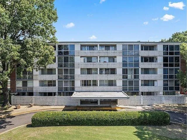 3080 Walnut Grove Rd APT 205, Memphis TN - Owner Finance Home
