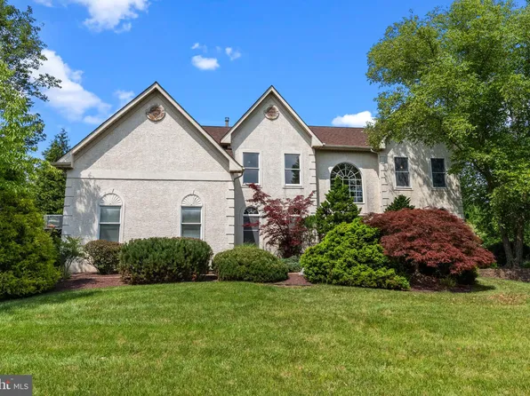 12 Furlong Ct, Holland, PA 18966