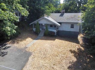 960 NE Maple St, Pullman, WA 99163