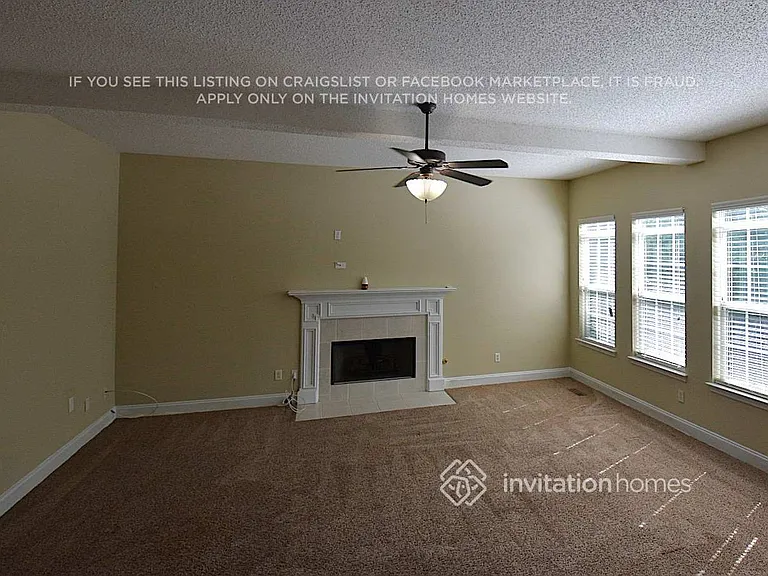 6000 W Rosie Ln SE — Photo 3
