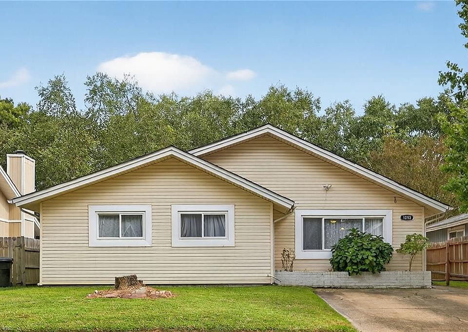 1st image of 1092 Tall Oak Dr