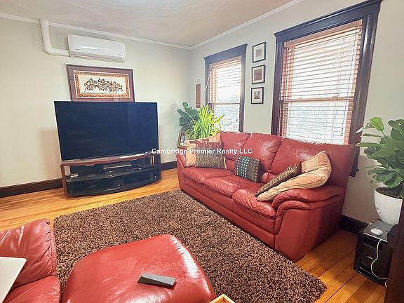 4th image of 73 Fairfax St #3