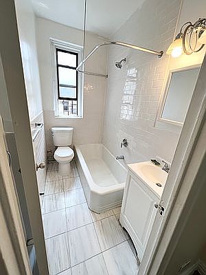 5th image of 185 E 162nd St APT 5J