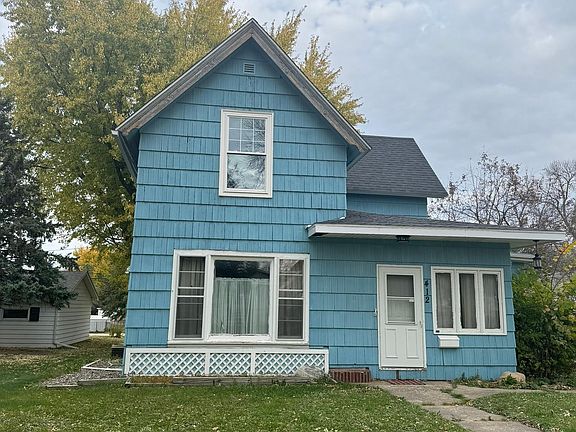 2nd image of 412 Gunderson Blvd