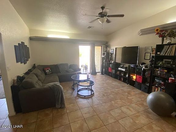 4th image of 1325 Lake Havasu Ave N