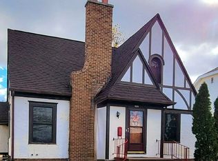 1937 C Ave NE, Cedar Rapids, IA 52402