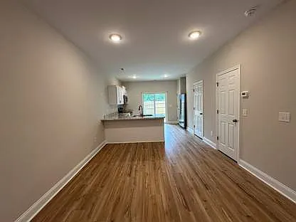 2 bed, 2.5 bath, 1149 sqft, $1,395 — Photo 3