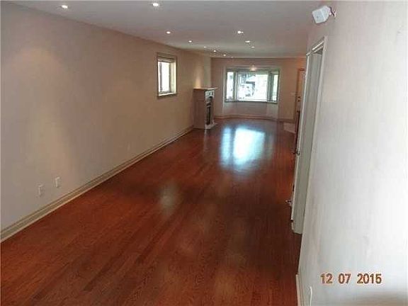 5th image of 168 Glenvale Blvd