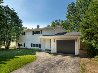 17881 W Kewaunee Dr, Grayslake, IL 60030