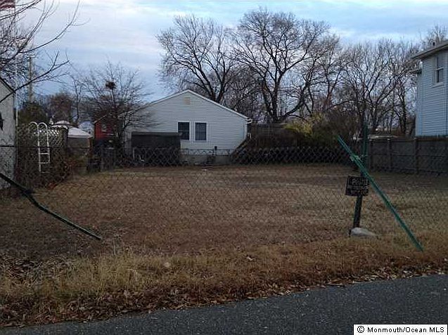 1st image of 82 Washington Ave