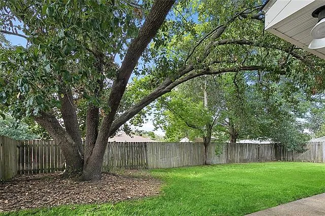408 Cardinal Dr — Photo 14