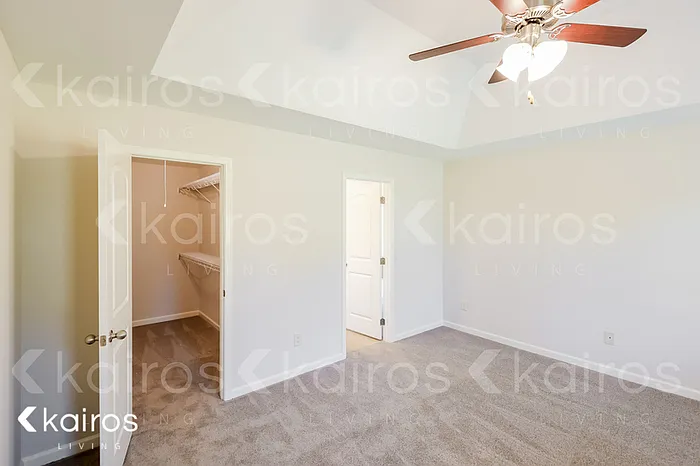 713 Park Ln — Photo 8
