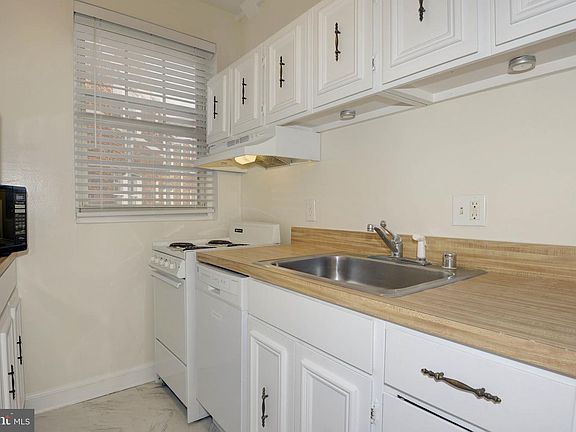 4th image of 3051 Idaho Ave NW APT 311