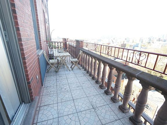 4th image of 267 22nd St #H