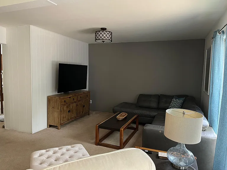 715 Harbor Dr — Photo 7