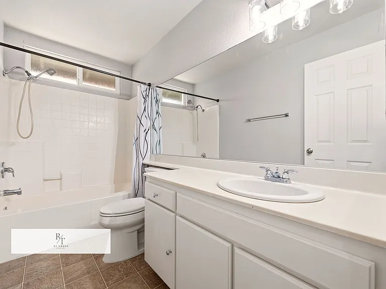 16933 Farwell St — Photo 14