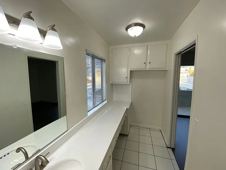 3344 Mentone Ave — Photo 7