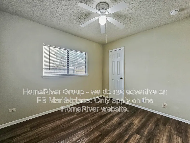 9839 Kelton Dr — Photo 11