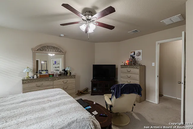 1009 Sandwell Ct — Photo 9