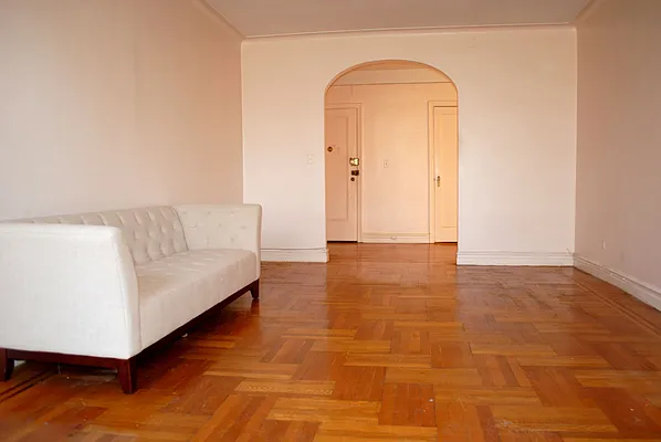 Sold by Landmarc Group | media 39