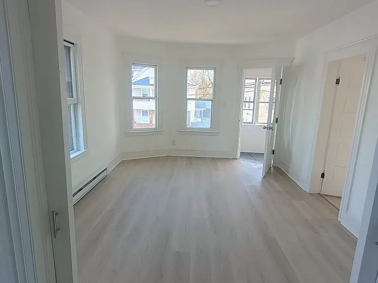 152 Turner Ave — Photo 9