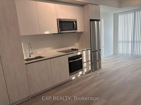 5858 Yonge St