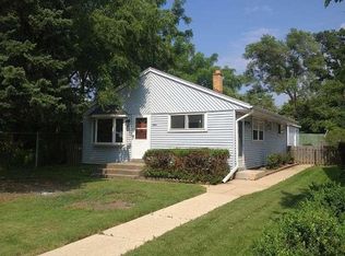 4544 S 51st St, Greenfield, WI 53220