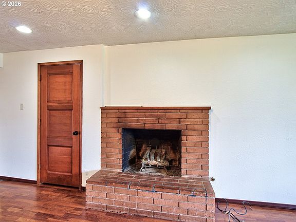 4th image of 10713 SE 55th Ave