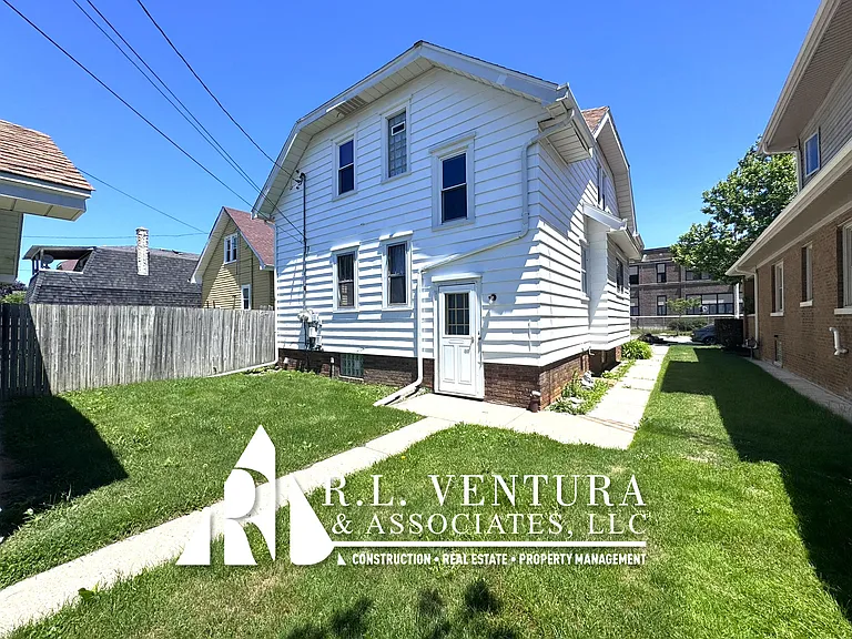 2418 Lasalle St #1/2 — Photo 6