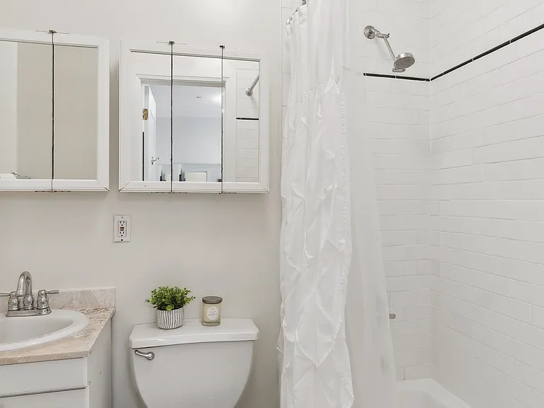 334 2nd St #2B — Photo 12