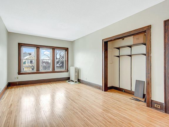 5th image of 2107 Hennepin Ave APT 10