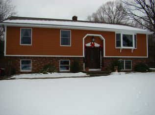 71R State St, Palmer, MA 01069