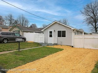 57 Salem Pl, Cliffwood, NJ 07721