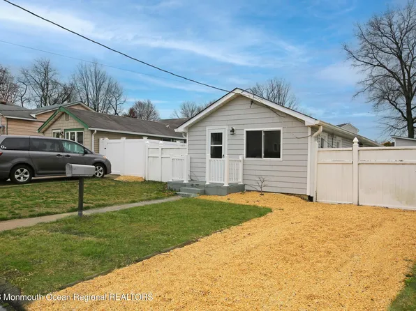 57 Salem Place, Cliffwood, NJ 07721