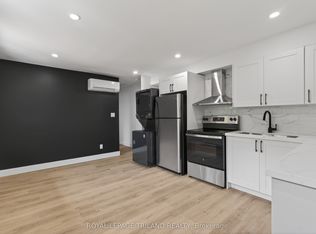 1015 Eagle Dr #3, London, ON N5Z 3H4