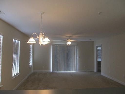 4th image of 1422 Willoughby Park Ct Unit 1