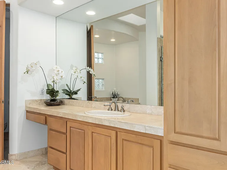 10685 E Cottontail Ln — Photo 18