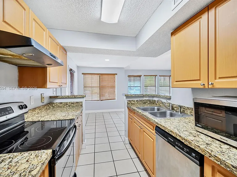 15560 SW 104th Ter #611 — Photo 10
