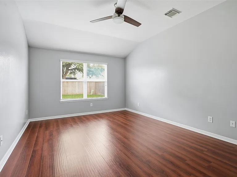 2605 Los Alamos Cir — Photo 9
