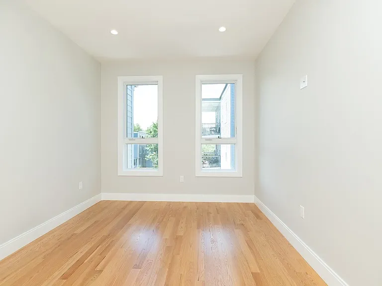 123 Centre St #8 — Photo 15