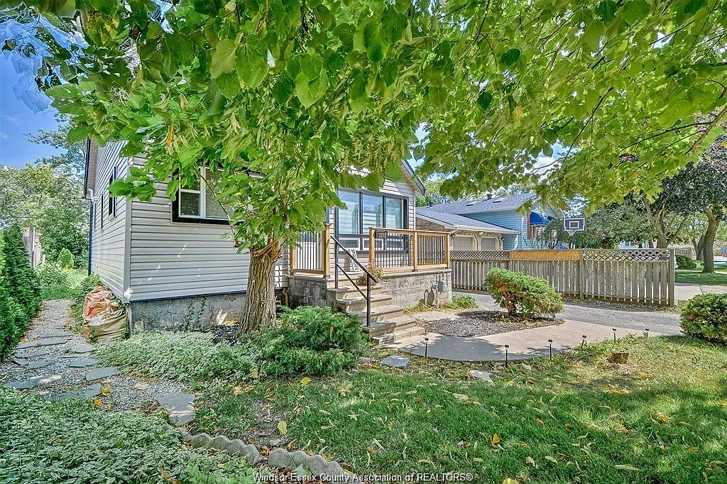 3 bed, 2.5 bath, $2,800 — Photo 3
