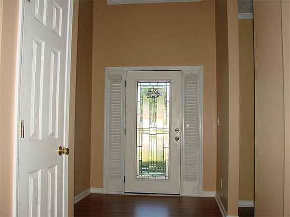 2nd image of 375 Thornberry Ct