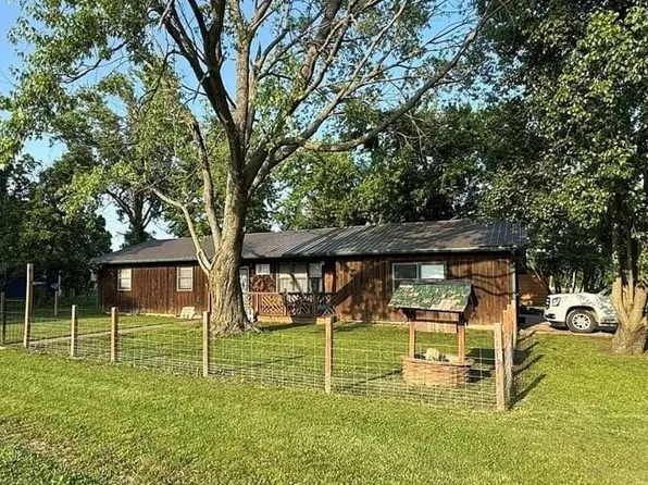 605 N Locust St, Moran, KS 66755