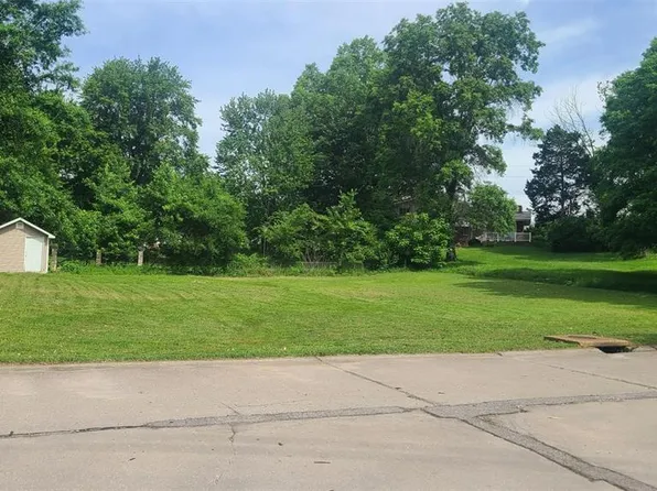 3407 Laura Ln, Saint Louis, MO 63125