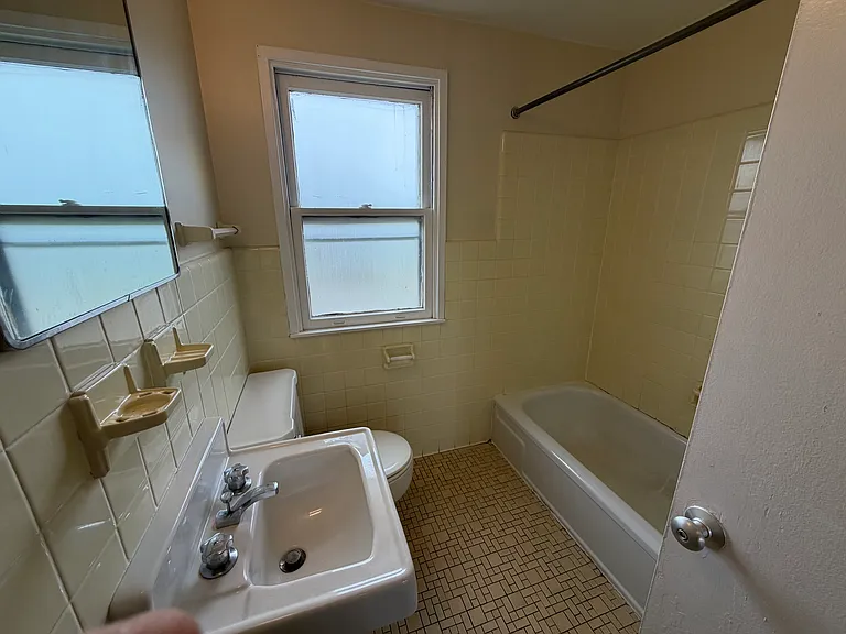 179 Rascal St — Photo 7