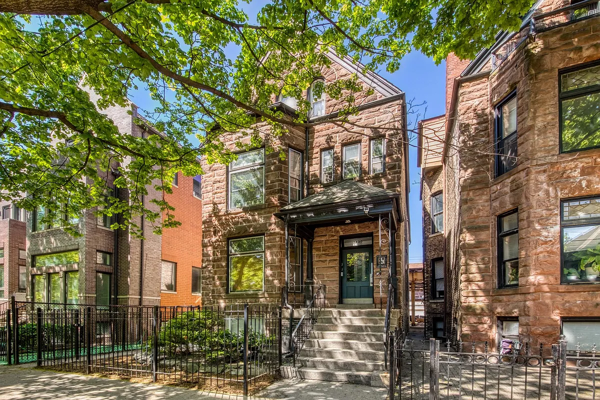 Building Photo - 2620 N Wilton Ave #G