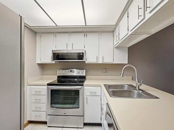 5th image of 5874 Aqua Bay Dr